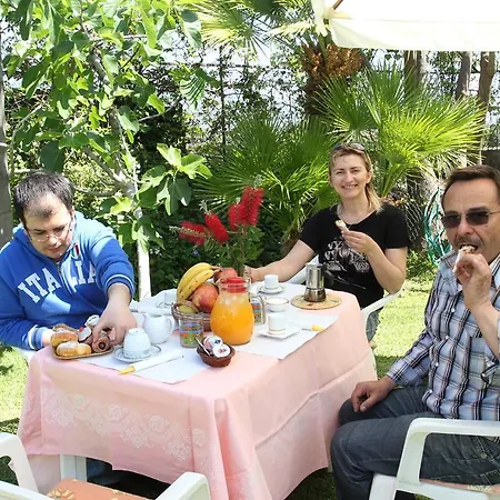 Delle Vacanze Alojamento de Acomodação e Pequeno-almoço Fiumefreddo di Sicilia
