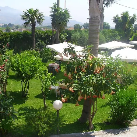 Delle Vacanze Couette-café 3*