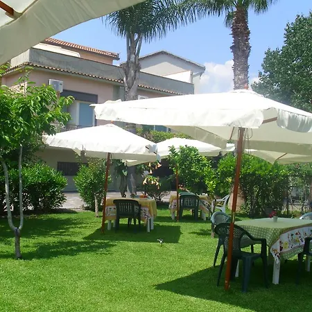 Delle Vacanze 3* Fiumefreddo di Sicilia